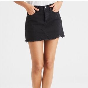 American Eagle 🦅 Distressed Denim Black Hi-Rise Festival Mini Skirt, Sz. 18 EUC